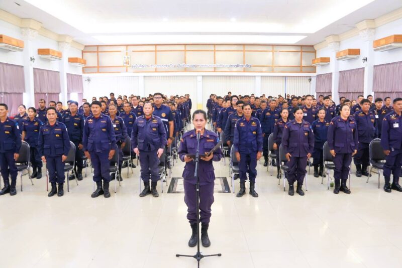 ลพบุรี – นายอำเภอท่าหลวง จังหวัดลพบุรี พาชุดรักษาความปลอดภัยหมู่บ้าน หรือ ชรบ.อำเภอท่าหลวงรับรางวัลจาก ผู้ว่าราชการจังหวัดลพบุรี เนื่องในวันชุดรักษาความปลอดภัยหมู่บ้าน (ชรบ.) ประจำปี พ.ศ. 2569