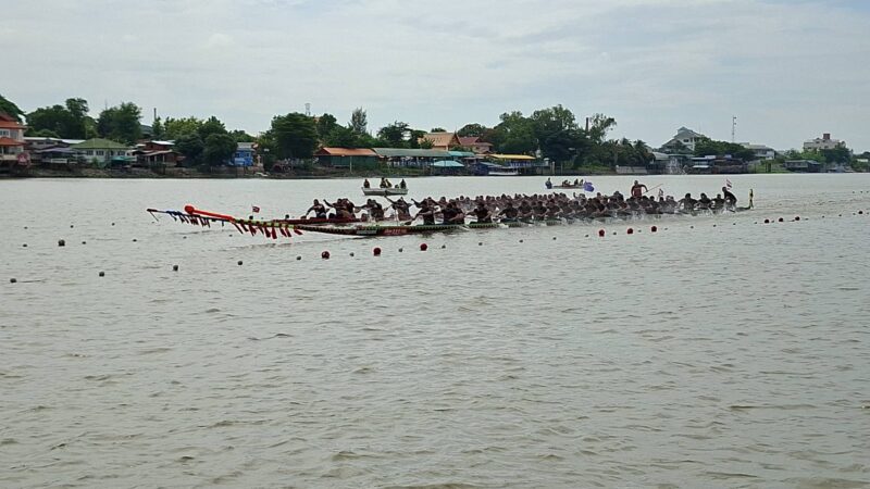 ปทุมธานี – ปิดฉากศึกเรือยาวชิงถ้วยพระราชทาน รมช.เกษตรฯ มอบรางวัลยิ่งใหญ่