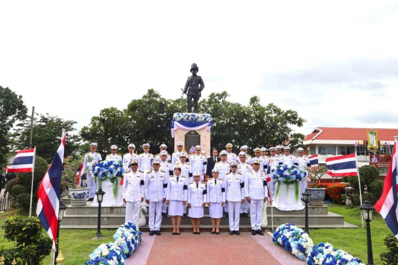 สง่างาม! ผนึกทุกภาคส่วนร่วมเทิดพระเกียรติ วันคล้ายวันสถาปนา “ค่ายพระมงกุฎเกล้า” ครบรอบ ๓๙ ปี ย้ำภารกิจพิทักษ์แผ่นดิน ดูแลประชาชน