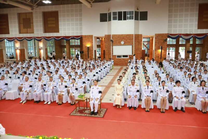 จ.จันทบุรีประกอบพิธีเจริญพระพุทธมนต์และทำบุญตักบาตร เฉลิมพระเกียรติและน้อมสำนึกในพระมหากรุณาธิคุณของสมเด็จพระบรมราชชนนีพันปีหลวงเนื่องในโอกาสวันคล้ายวันพระราชสมภพ 12 สิงหาคม 2569