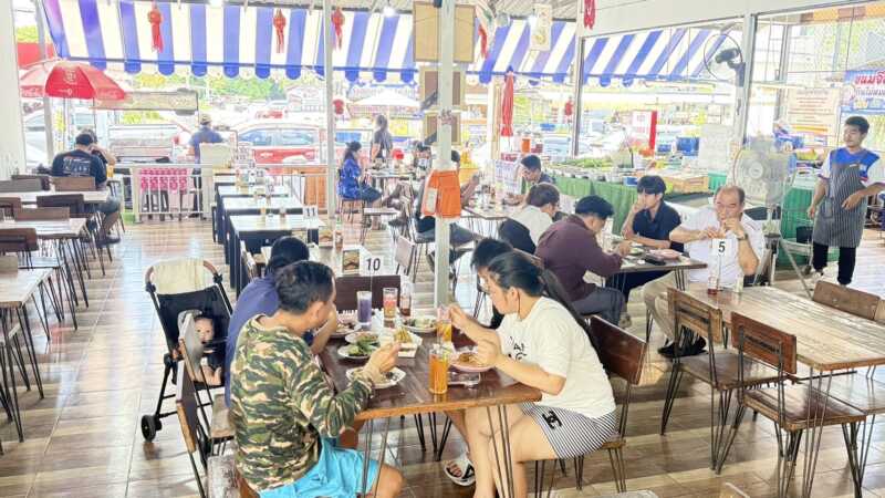 เชฟดีกรี “เลอ กอร์ดอง เบลอ” ปิ๊งไอเดียเปิดร้านอาหารครัวหม่าม๊า ชวนชิมบุฟเฟ่ต์ขนมจีน 8 น้ำยา สูตรเก่าแก่นครสวรรค์