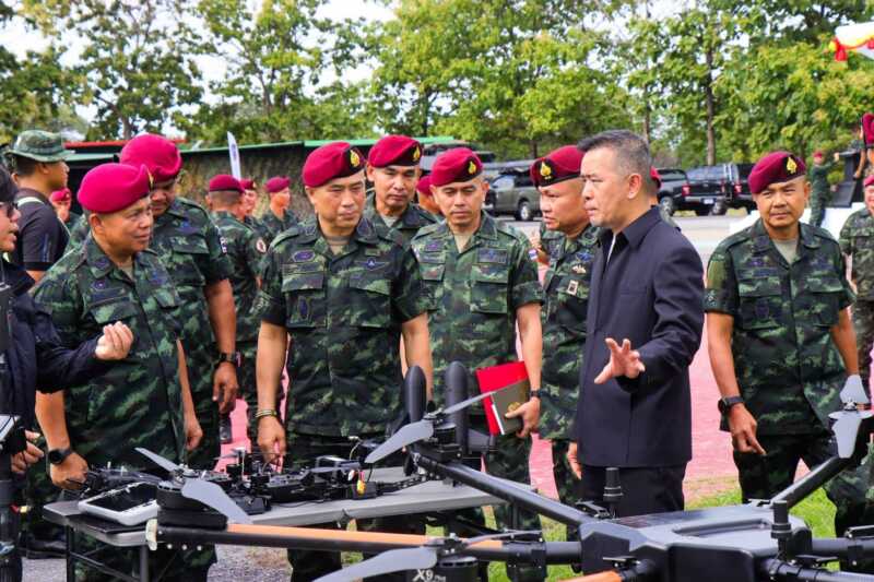 ทหารรบพิเศษจัดการแข่งขันทักษะการใช้อากาศยานไร้คนขับทิ้งระเบิดทำลายเป้าหมาย