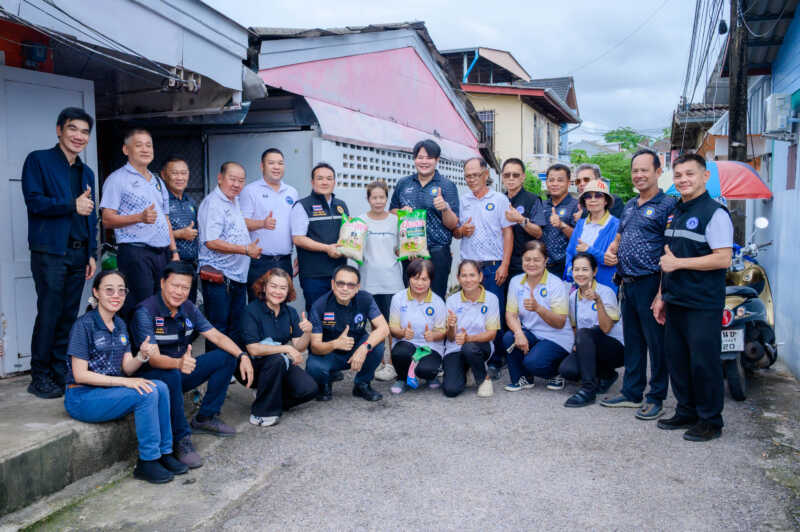 เทศบาลเมืองจันทบุรี ลงพื้นที่ตรวจเยี่ยมประชาชน และมอบข้าวสารช่วยเหลือบรรเทาความเดือดร้อน