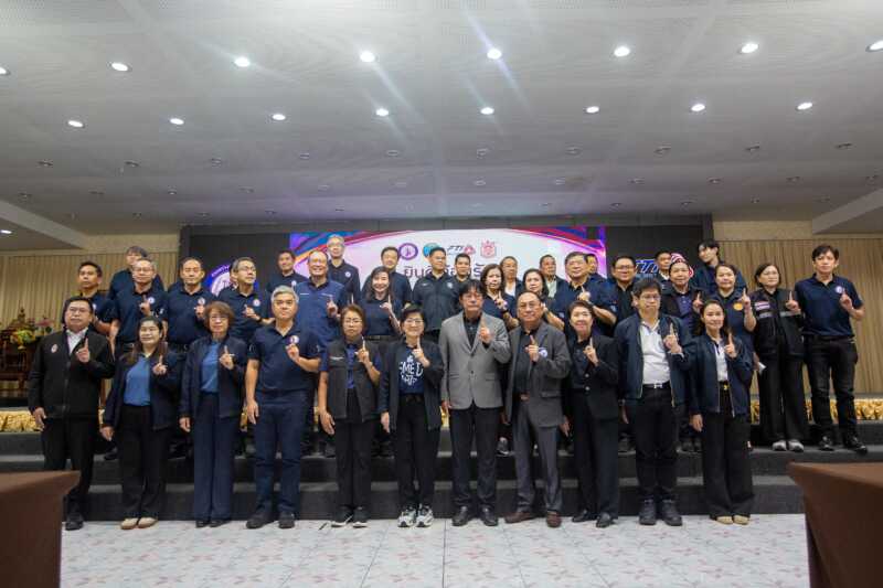 ส.ส.ฟิล์ม เชิญ วราวุธ นำทีมอุตสาหกรรม รับฟังปัญหา ถกแนวทางวางเป้า นิคมอุตสาหกรรมการเกษตรนครปฐม ดัน GDP ขยับตัวเลขสูงขึ้น