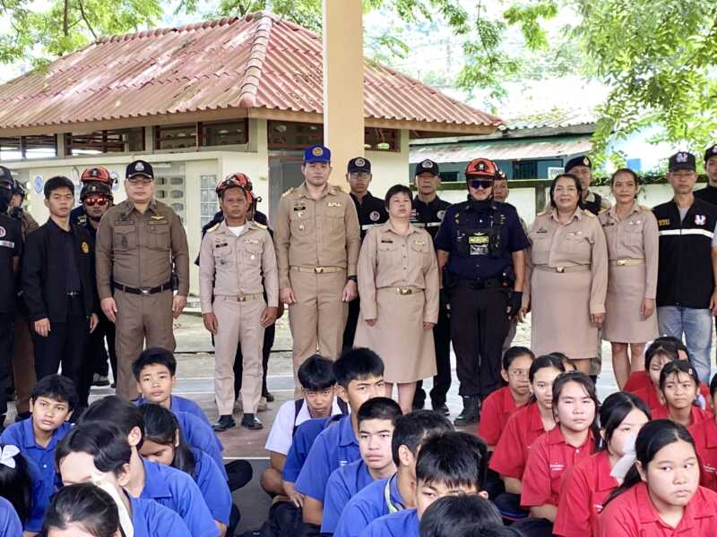 ตราด อำเภอคลองใหญ่ ซ้อมแผนเผชิญเหตุกราดยิง (Active Shooter) เสมือนจริง ยกระดับความปลอดภัยโรงเรียนคลองใหญ่วิทยาคม