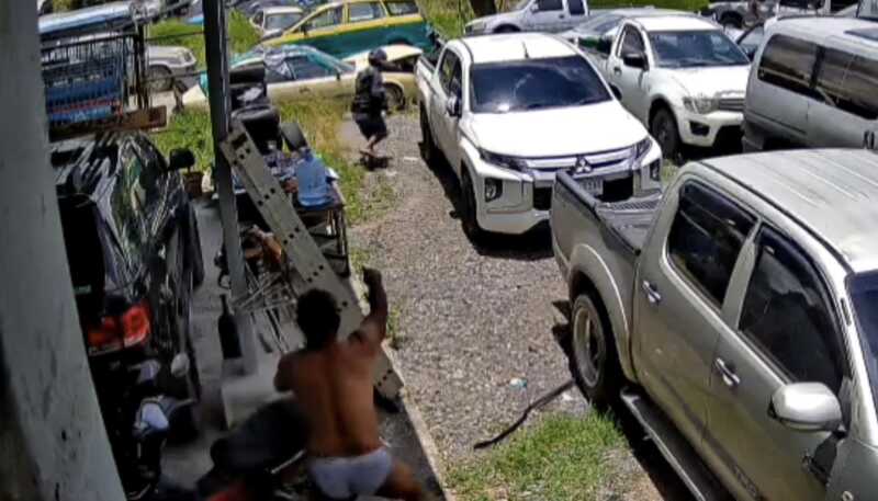 ปทุมธานีสุดทนเจ้าของอู่นุ่ง กกน.ตัวเดียววิ่งไล่กวดโจรแสบย่องฉกแบตเตอรี่ซ้ำซากวอนตำรวจเร่งลากคอ