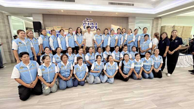 พลังบุญตบเท้าร่วมบริจาคของใช้ให้คนพิการยากไร้ ผ่านงานวันคล้ายวันเกิด “เสี่ยเอ้-มีชัย” คนดังเมืองพัทยา อายุครบ 54 ปี
