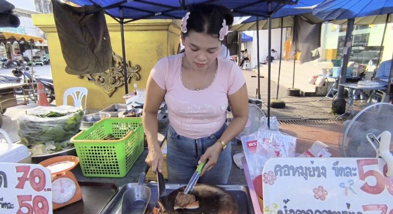 นครนายก – ร้านตี๋ใหญ่คอหมูย่าง-เนื้อย่าง-ใส้ย่าง อร่อยนุ่มชุ่มลิ้น