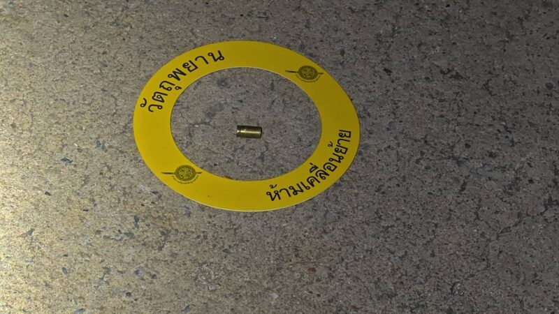 ปทุมธานี – คนร้ายบุกยิงคนงานพม่ากลางวงเหล้าหน้าหอพักบาดเจ็บ 4 ราย