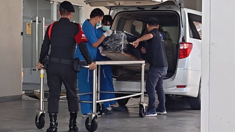ปทุมธานี – รับร่างฮลุน โซโล่ ยูทูบเบอร์ดัง ชันสูตรหาสาเหตุการเสียชีวิต