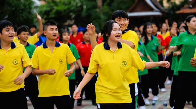 จังหวัดลพบุรี – ชาวลพบุรีปลุกกระแสส่งเสริมรักสุขภาพด้วยศิลปะวัฒนธรรมไทยประยุกต์