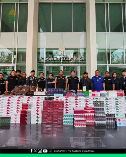 ประจวบคีรีขันธ์ _ปฏิบัติการพิทักษ์คีรีขันธ์!!! เข้มลุยจับต่อเนื่อง! ศุลกากรประจวบคีรีขันธ์ สนธิกำลังหน่วยงานความมั่นคง ลุยตรวจเส้นทางขนส่งสินค้ายึดบุหรี่เถื่อน 695,000 มวน ของหนีภาษี มูลค่ารวมทะลุ 8.18 ล้านบาท