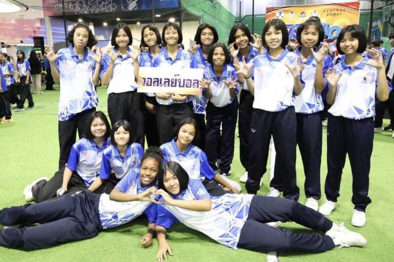 โซนอีสานสุดแกร่ง! นักตบสาว “สุรนารีวิทยา” พร้อมชิงชัยศึกลูกยาง PMYC U15