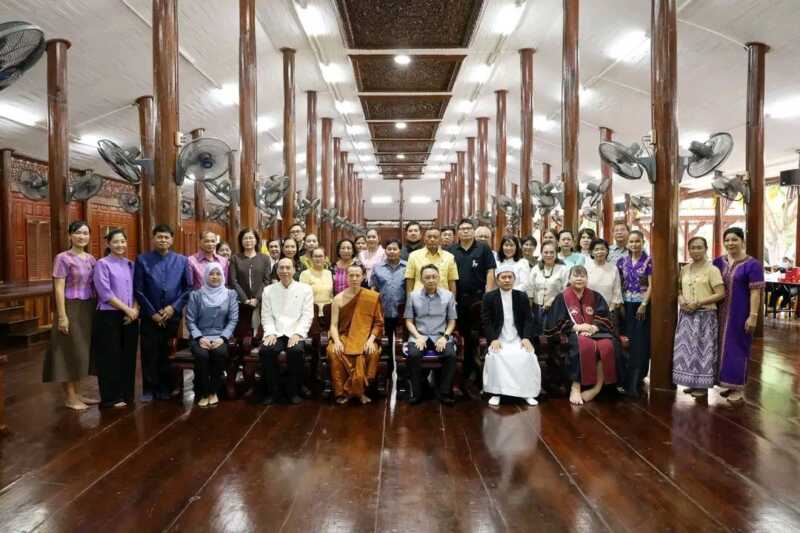 ประจวบคีรีขันธ์เดินหน้าสร้างพลังจากความหลากหลายทางศาสนา จังหวัดจับมือเครือข่ายศาสนา เปิดเวทีรวมพลัง พุทธ–คริสต์–อิสลาม แลกเปลี่ยนวิถีศรัทธา สร้างความเข้าใจ ลดกำแพงความแตกต่าง พร้อมเชื่อมเครือข่ายศาสนิกชนทุกกลุ่ม ใช้ “พลังศาสนา” เป็นกลไกขับเคลื่อนความสมานฉันท์และสันติสุขในสังคม