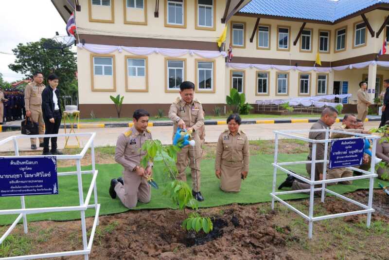 ร้อยเอ็ด อธิบดีกรมการปกครอง เปิดที่ว่าการอำเภอเชียงขวัญหลังใหม่ ยกระดับบริการประชาชน One Stop Service