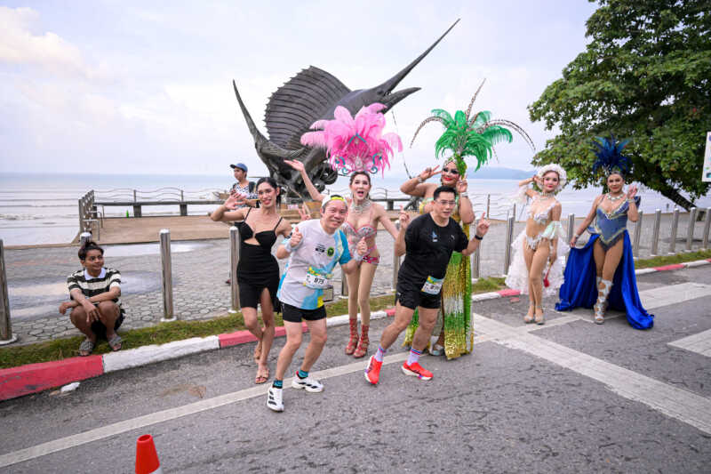 “วิ่ง–วิว–ว้าว” รับลม ชมทะเล บนเส้นทางสุดโรแมนติก! “SCENIC 1/2 MARATHON KRABI 2026” รวมพลังนักวิ่งไทย–เทศกว่า 4,000 คน พิชิตสนามแรกของภาคใต้ที่ได้ World Athletics Road Race Label ก่อนส่งต่อความประทับใจสู่สนามน้องใหม่เชียงใหม่
