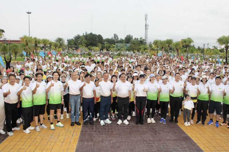 จ.จันทบุรี จัดกิจกรรม “RUN FUN FIN 2026” นักวิ่งกว่า 2,000 คน ลุยฝนร่วมงานคึกคัก ยกระดับสู่เมืองกีฬา Sports City