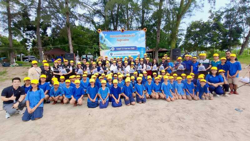 ประจวบคีรีขันธ์ _กฟผ.ทับสะแก ผนึกกำลังทุกภาคส่วน จัดกิจกรรมปล่อยพันธุ์สัตว์น้ำ 251,500 ตัว คืนสู่ธรรมชาติ เพิ่มความอุดมสมบูรณ์ทะเลไทย