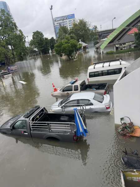 “เสธ.หมึก” เผยน้ำท่วมเวลโลโดรมเสียหายหนัก เตรียมประเมินเลื่อนศึกชิงแชมป์ประเทศไทย