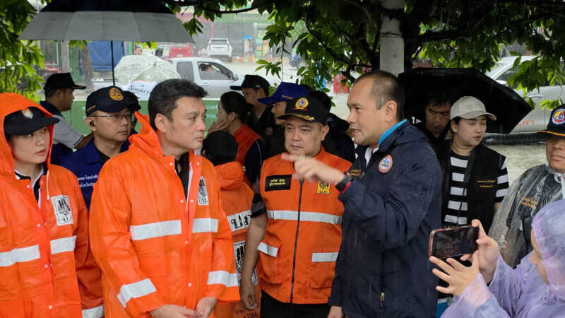 ปทุมธานี – รังสิตวิกฤตน้ำล้นคลองผู้ว่าจ่อประกาศพื้นที่ภัยพิบัติปลดล็อกงบด่วน