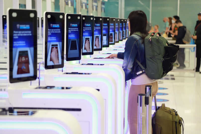 สุวรรณภูมิฉลอง 20 ปี เร่งยกระดับสู่ Global Aviation Hub รองรับผู้โดยสารทะลุ 899 ล้านคน ก้าวไกล สู่อนาคต