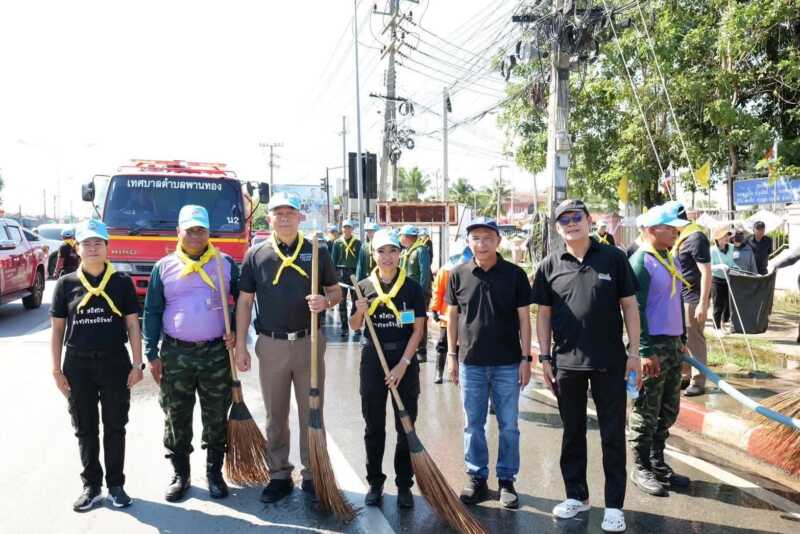 นายอำเภอ กันยากร นำทีม “Big Cleaning Day” ร่วมแรงฟื้นฟูถนนหลังน้ำท่วม คืนความสะอาดและความปลอดภัยให้ชุมชน