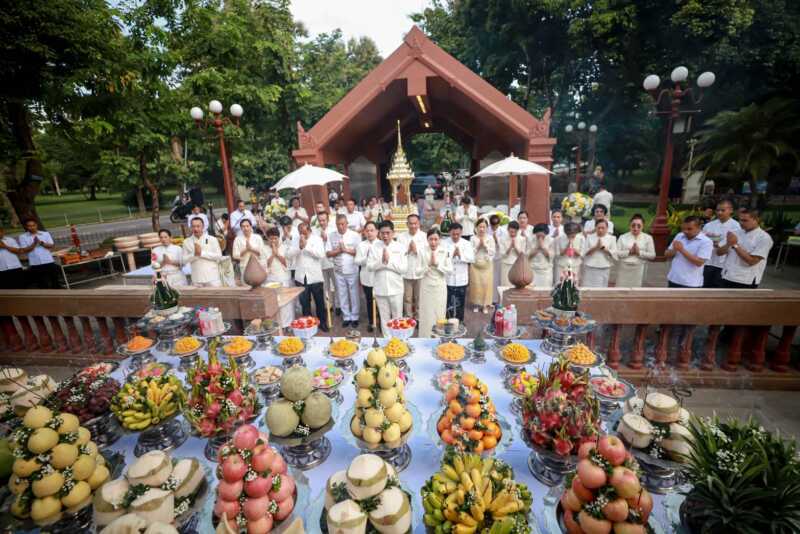 เริ่มแล้วอย่างยิ่งใหญ่! จังหวัดกำแพงเพชรจัดพิธีบวงสรวงเปิดงานประเพณี “สารทไทย-กล้วยไข่ และของดีเมืองกำแพง” ประจำปี 2569 ชูซอฟต์พาวเวอร์ 10 วัน 10 คืน