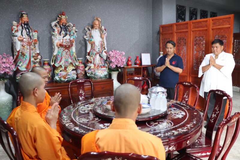 อิ่มบุญรับเทศกาล! มูลนิธิวิหารเซียนกำแพงเพชร เปิดโรงทานกินเจฟรี 9 วัน ชวนผู้มีจิตศรัทธาร่วมสร้างกุศล