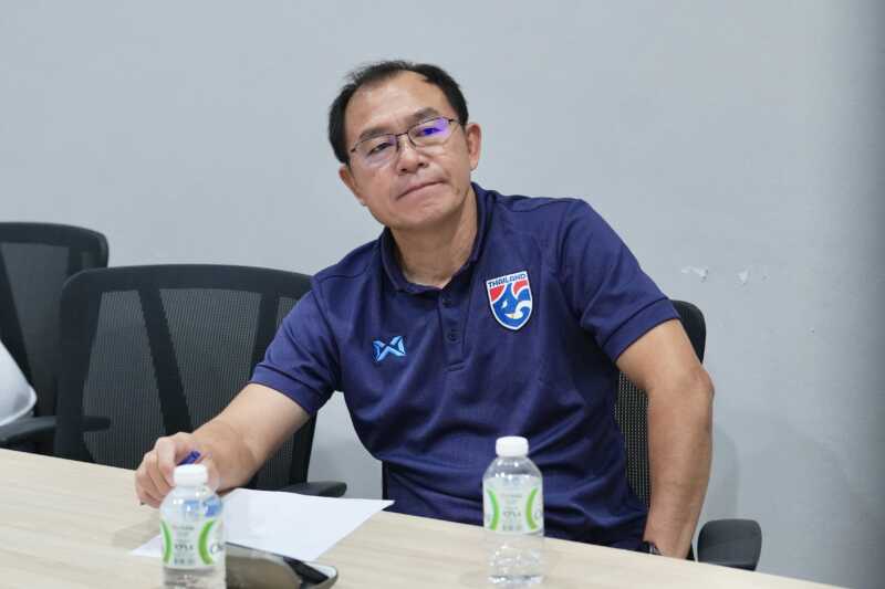 สมาคมฯ ต่อสัญญา “ธวัชชัย ดำรงอ่องตระกูล” หัวหน้าผู้ฝึกสอน ทีมชาติไทย U23 ถึงเดือนกุมภาพันธ์ 2571