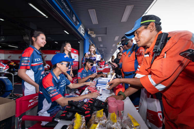 แทร็กเดือด พิตวอล์คก็ฮอต! เติมดีกรีร้อน NEXZTER BRIC Superbike สนาม 3