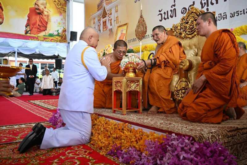 แม่ทัพภาคที่ 2 ร่วมพิธีเจริญ อายุวัฒนมงคล 82 ปี พระเทพวัชรธรรมโสภณ ศิลา สิริจนฺโท