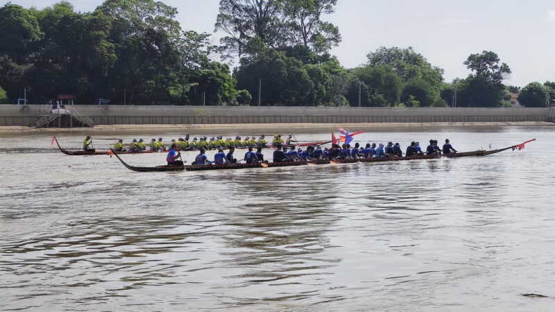 อ่างทอง – สีสันการแข่งขันเรือยาวประเพณีวัดป่าโมกวรวิหารอนุรักษ์ฟื้นฟูและสืบสานประเพณีการแข่งขันเรือยาว อันเป็นมรดกทางวัฒนธรรมที่ทรงคุณค่าของท้องถิ่น ตลอดจนส่งเสริมการท่องเที่ยว