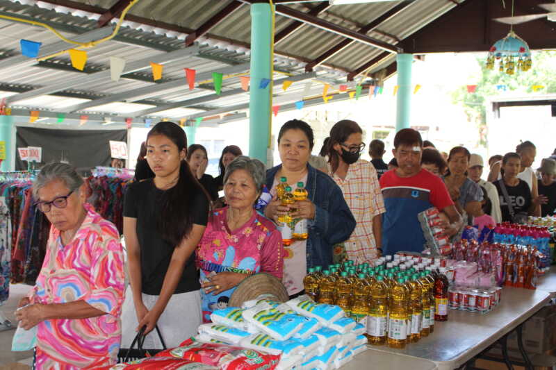 ลพบุรี – ประชาชนชื่นชมพอใจ”โครงการไทยช่วยไทย” ลดค่าครองชีพได้จริง
